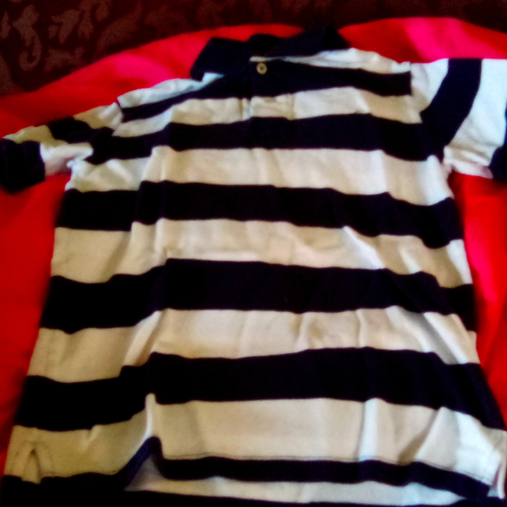 1 polo shirt